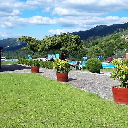 Κατάλυμα σε φάρμα Casa D'auleira *