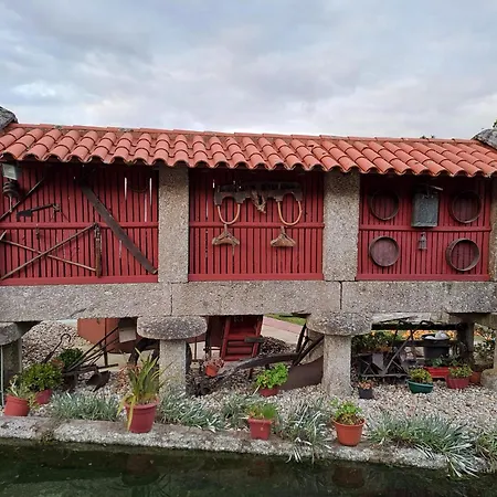 Casa D'auleira مزرعة للإقامة