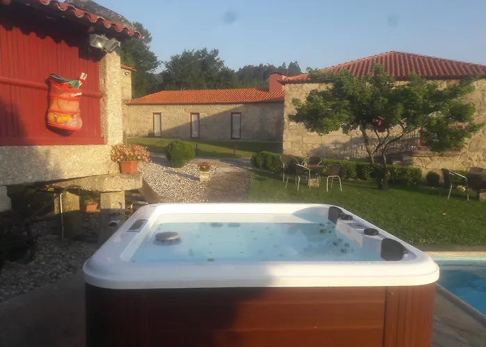 Casa D'auleira Фермерский дом *